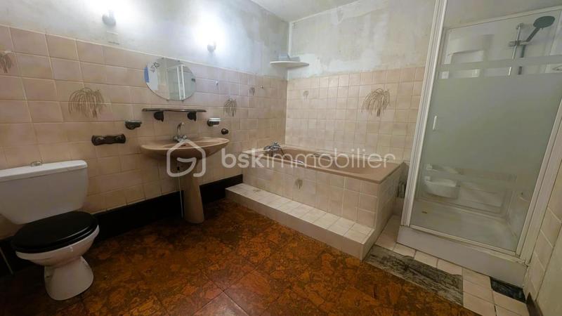 Maison de village - 176 m² - 10 pièces