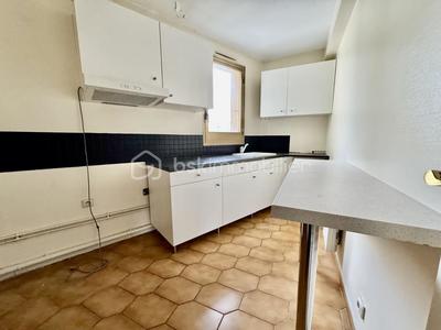 Appartement - 64 m² - 3 pièces