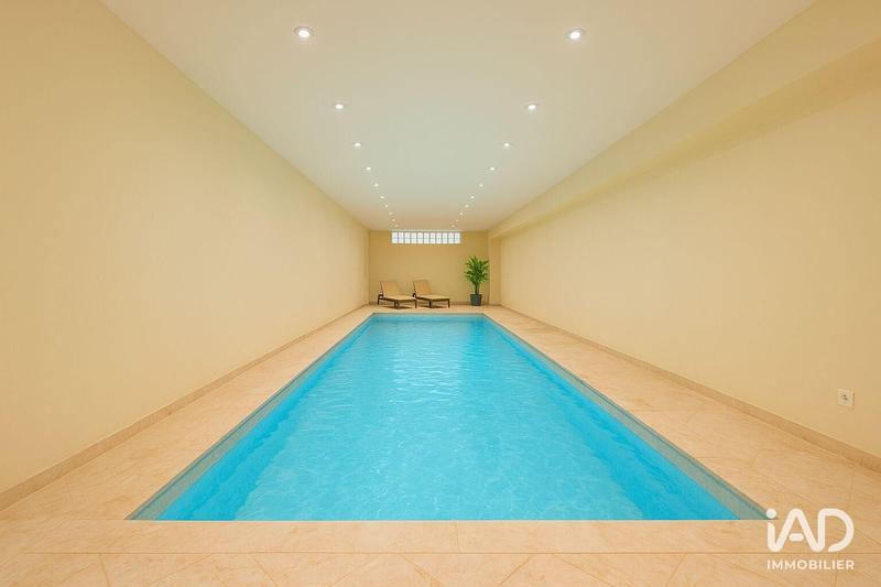 Maison - 421 m² - 5 pièces