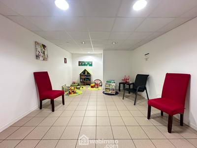 Bureau - 400 m² - 16 pièces