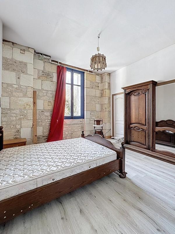 Maison - 288 m² - 11 pièces