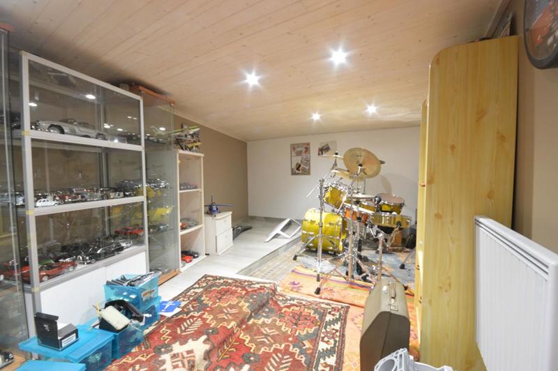 Maison - 150 m² - 10 pièces