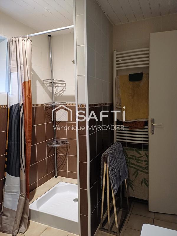 Maison - 140 m² - 5 pièces