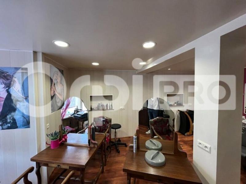 Immeuble - 64 m² - 2 pièces