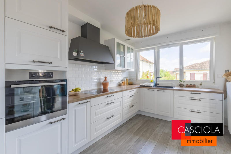 Maison - 133 m² - 6 pièces