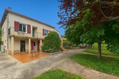 Maison - 207 m² - 6 pièces