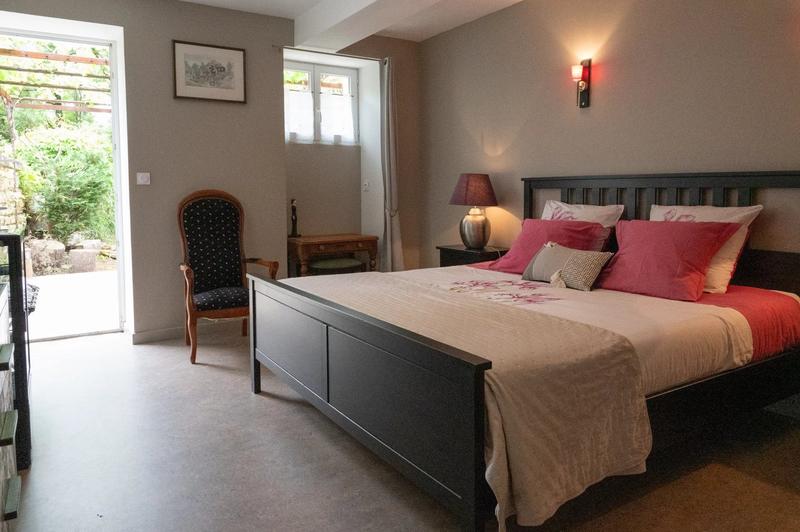 Maison - 750 m² - 16 pièces