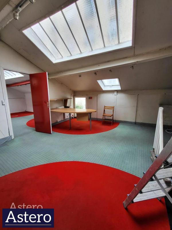 Local commercial - 264 m² - 5 pièces