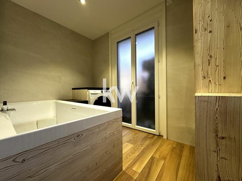 Appartement - 85 m² - 4 pièces