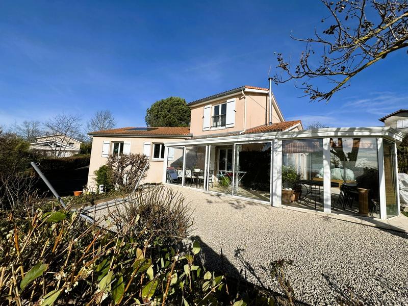 Maison - 156 m² - 6 pièces