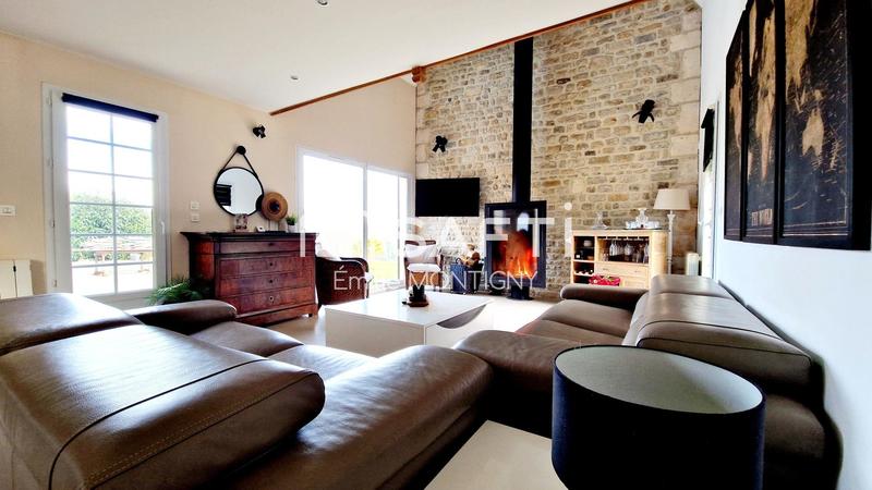 Maison - 200 m² - 7 pièces