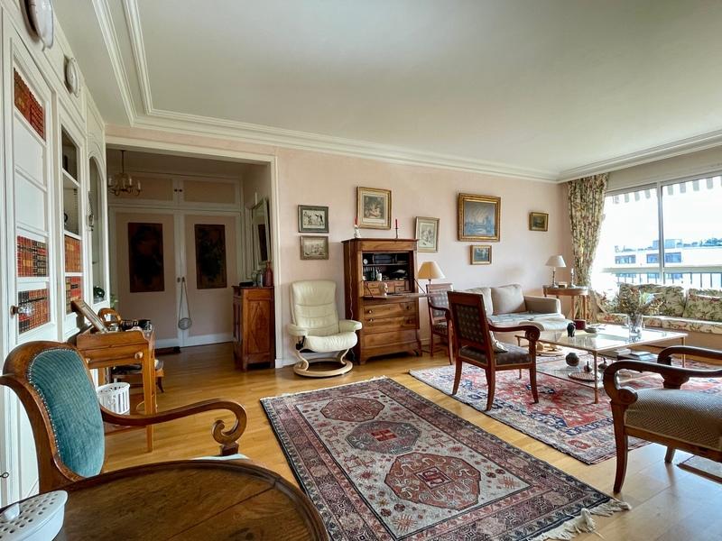 Appartement - 120 m² - 5 pièces