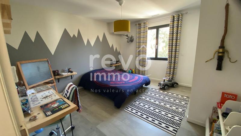 Villa - 214 m² - 7 pièces