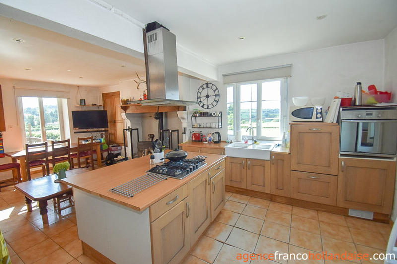 Maison - 136 m² - 5 pièces