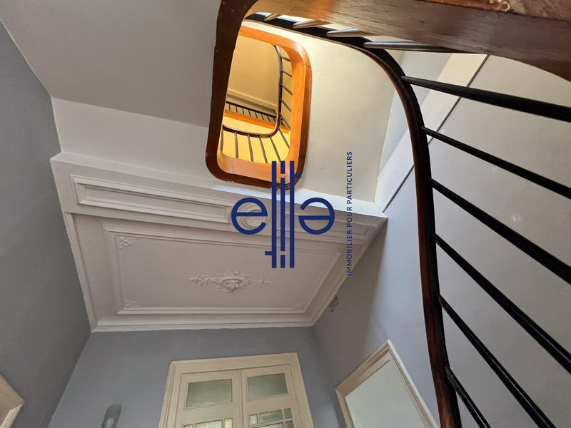 Maison - 170 m² - 9 pièces