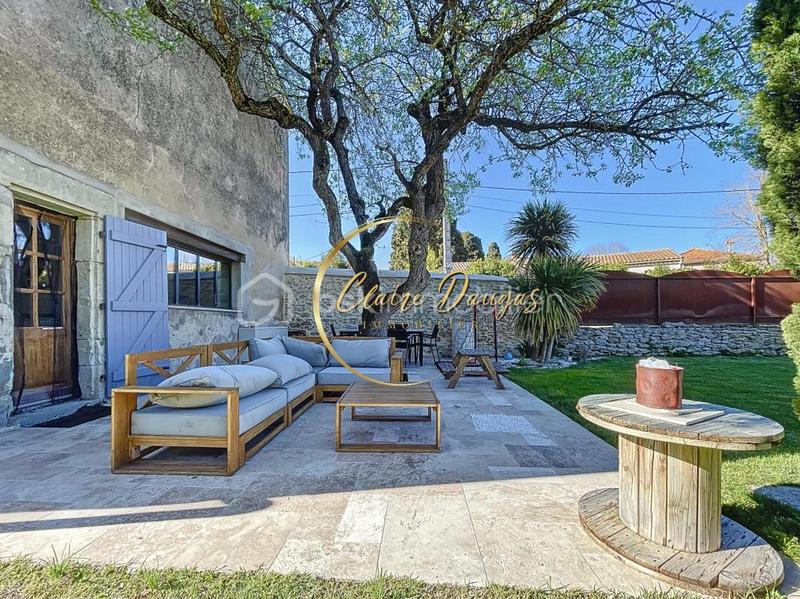 Maison en pierre - 250 m² - 6 pièces