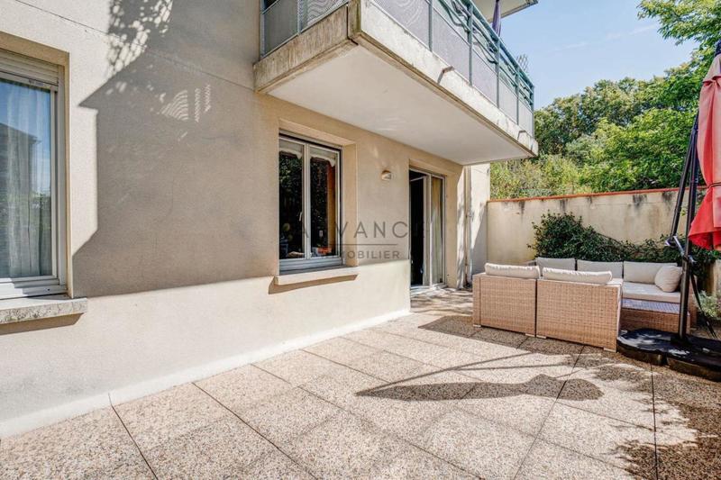 Appartement - 97 m² - 5 pièces