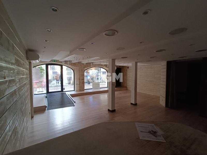 Local commercial - 57 m²