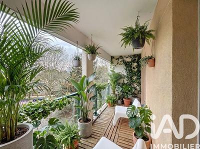 Appartement - 98 m² - 4 pièces