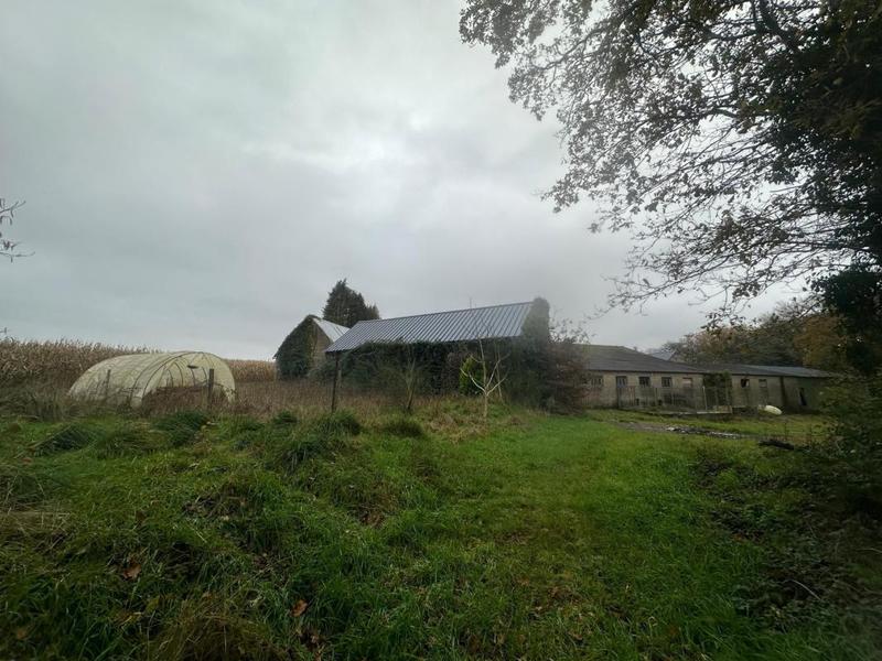 Maison - 220 m² - 6 pièces