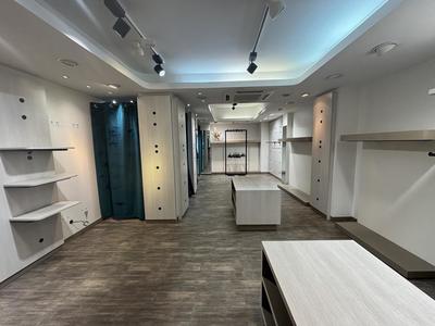 Local commercial - 120 m²