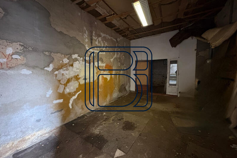 Parking / Garage - 24 m²