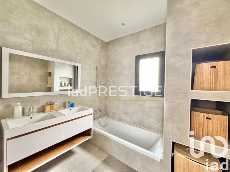 Maison de maîtres - 150 m² - 6 pièces