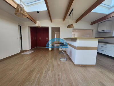 Maison - 136 m² - 7 pièces