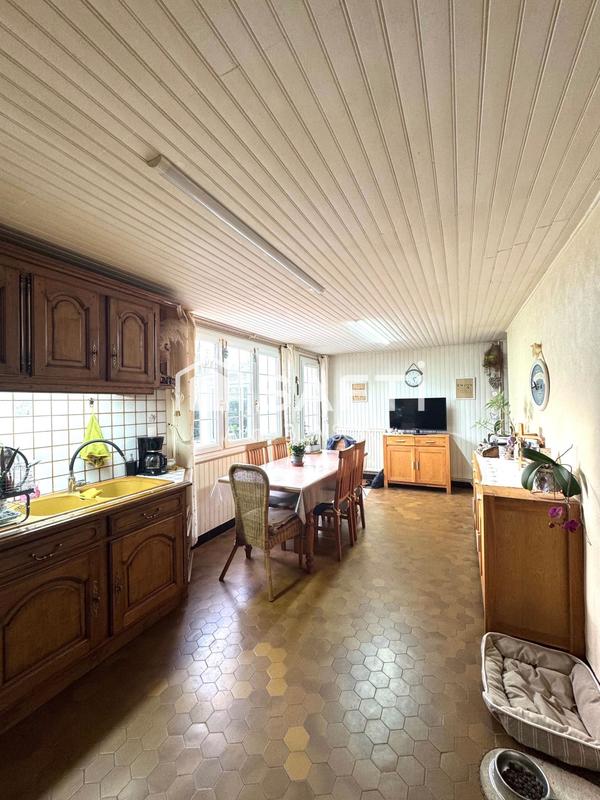 Maison - 137 m² - 7 pièces