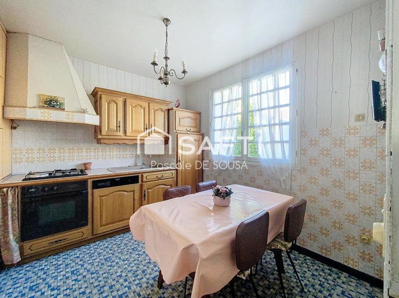 Maison - 141 m² - 8 pièces