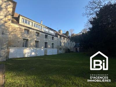 Studio - 30 m² - 1 pièce