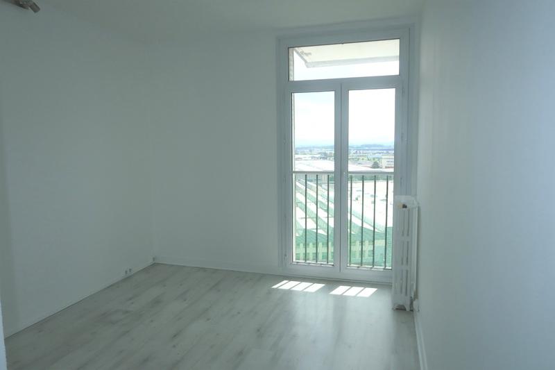Appartement - 75 m² - 4 pièces