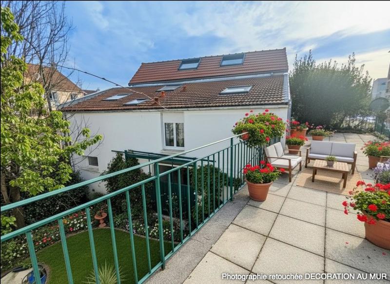 Maison - 180 m² - 7 pièces