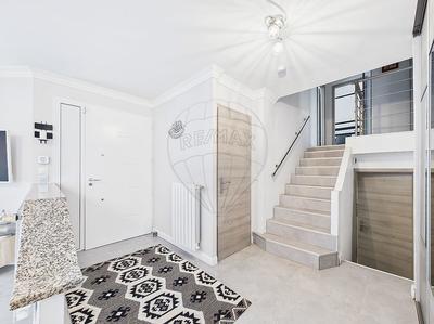 Maison - 93 m² - 6 pièces