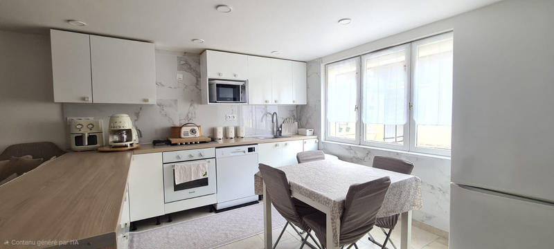 Maison - 96 m² - 4 pièces