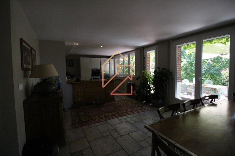 Maison - 230 m² - 6 pièces