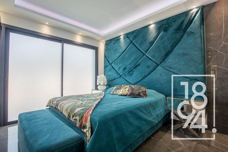 Maison - 391 m² - 8 pièces