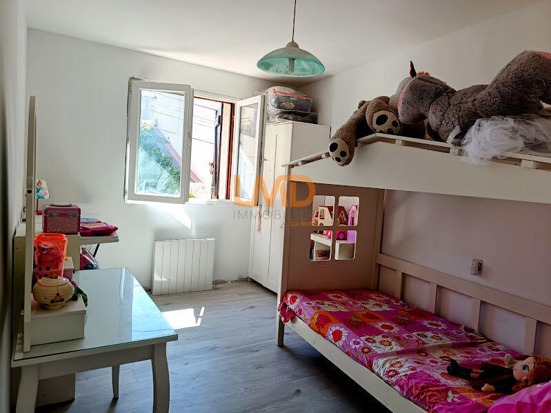 Maison de village - 84 m² - 4 pièces