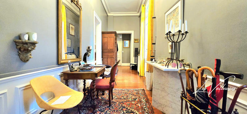 Appartement - 126 m² - 5 pièces