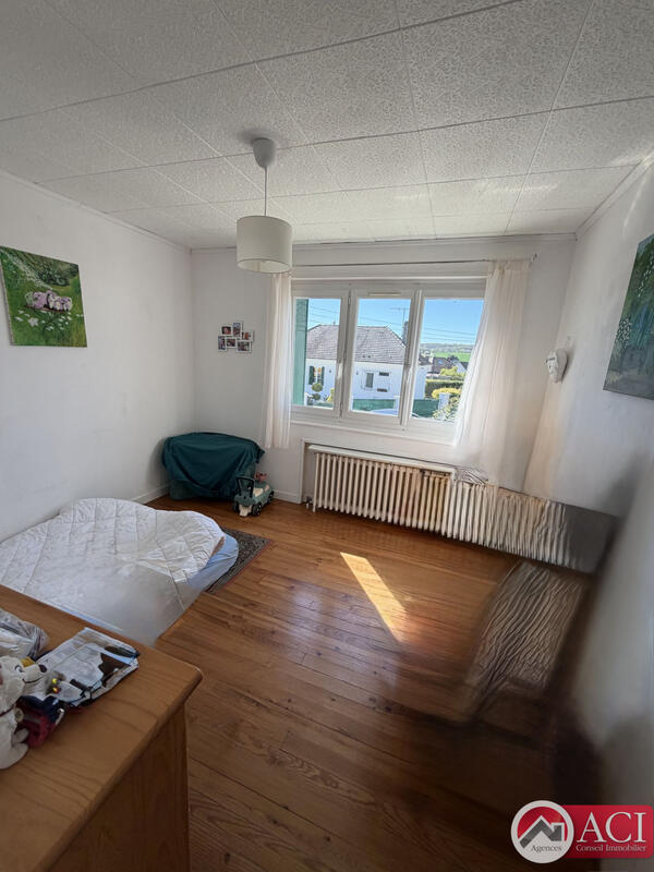 Maison - 91 m² - 6 pièces