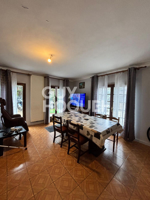 Maison - 140 m² - 6 pièces