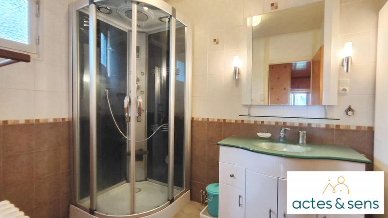 Maison - 134 m² - 7 pièces