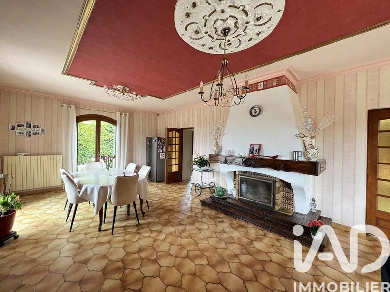 Maison - 274 m² - 6 pièces
