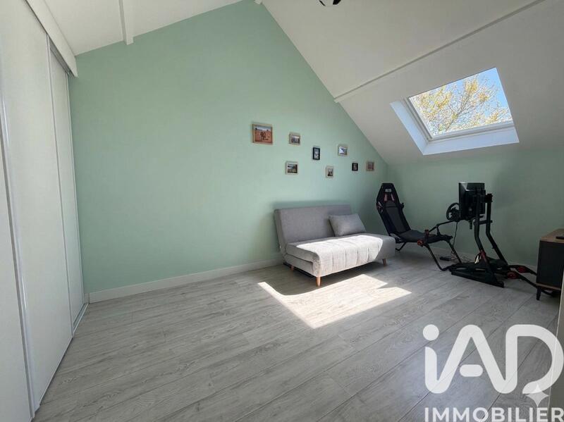 Maison - 90 m² - 5 pièces