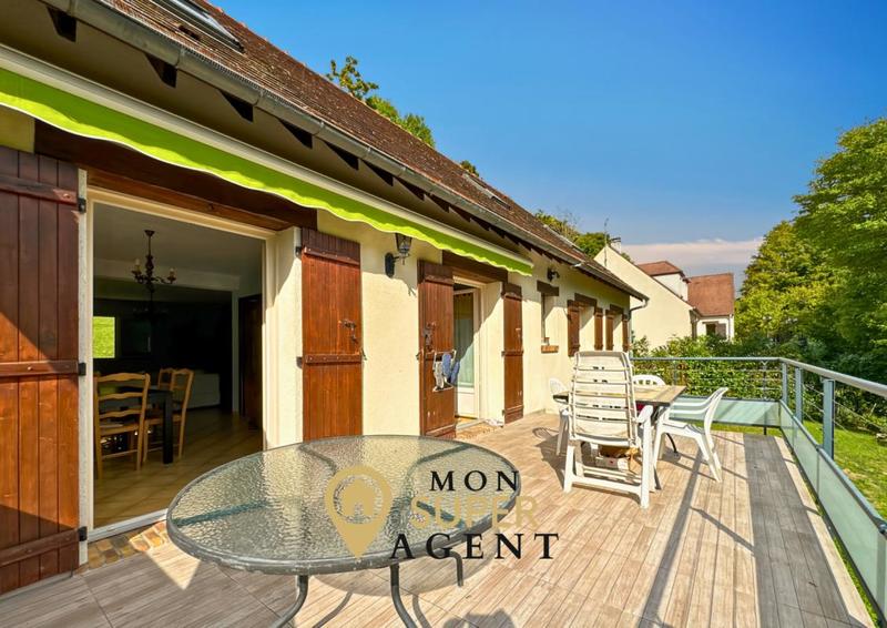 Maison - 171 m² - 9 pièces