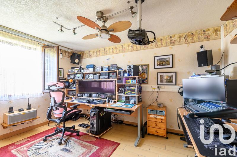 Maison - 95 m² - 5 pièces