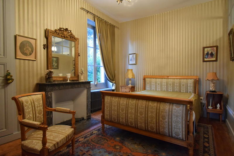 Maison - 315 m² - 10 pièces