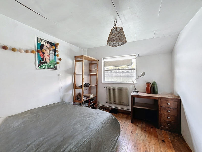 Péniche - 160 m² - 6 pièces