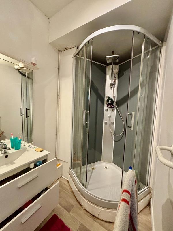 Immeuble - 254 m² - 16 pièces