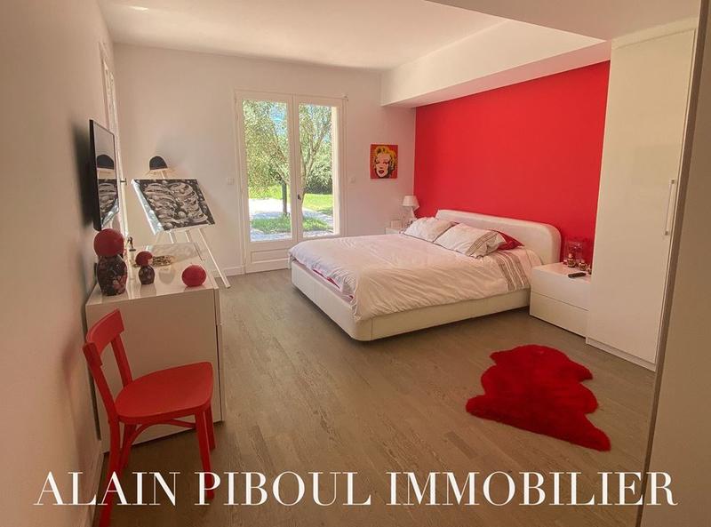 Maison - 200 m² - 6 pièces